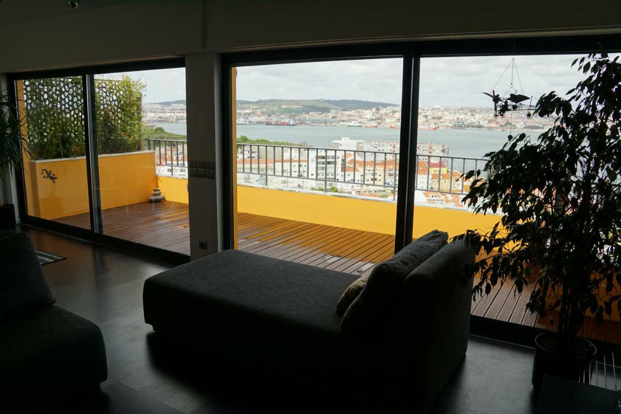 Ferienwohnung Penthouse Bellevue Almada Exterior foto